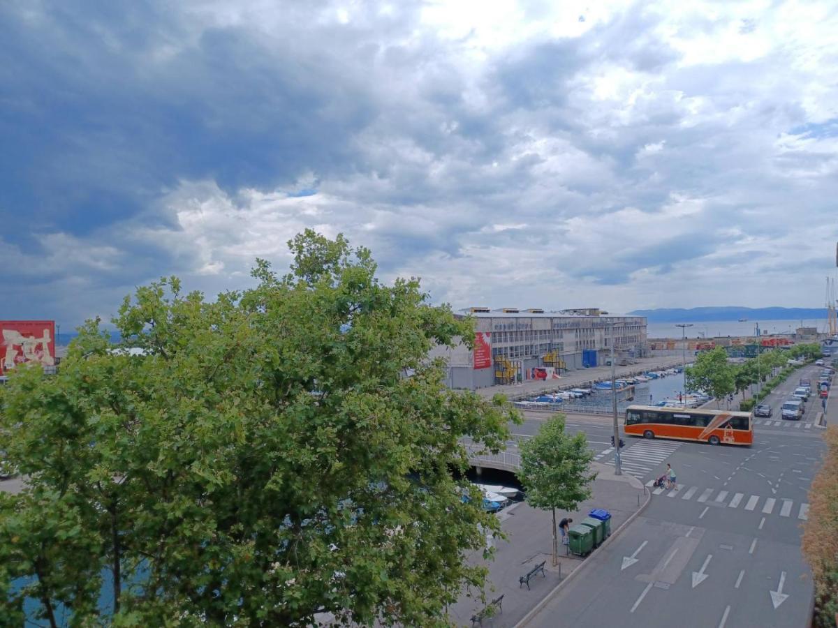 Appartement In The Centar Of Rijeka Extérieur photo
