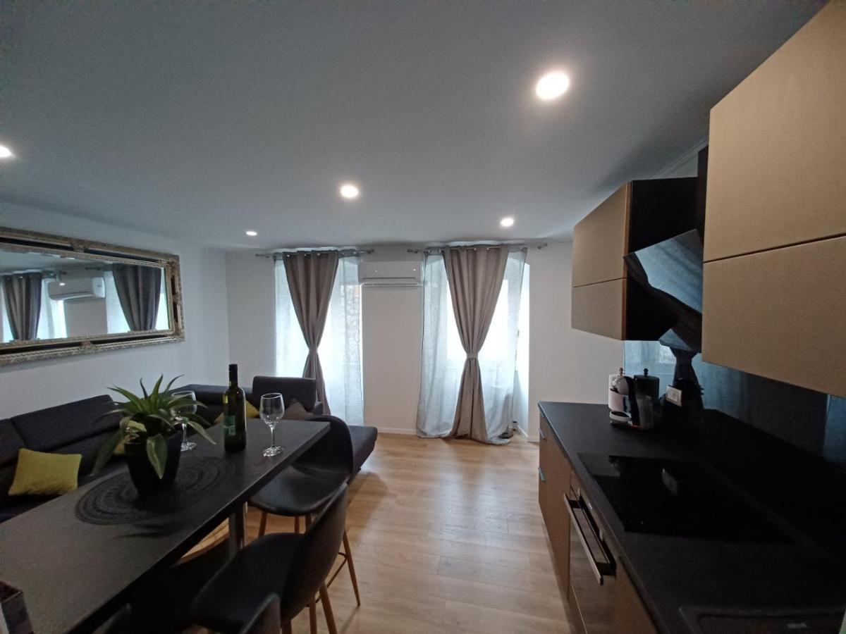 Appartement In The Centar Of Rijeka Extérieur photo
