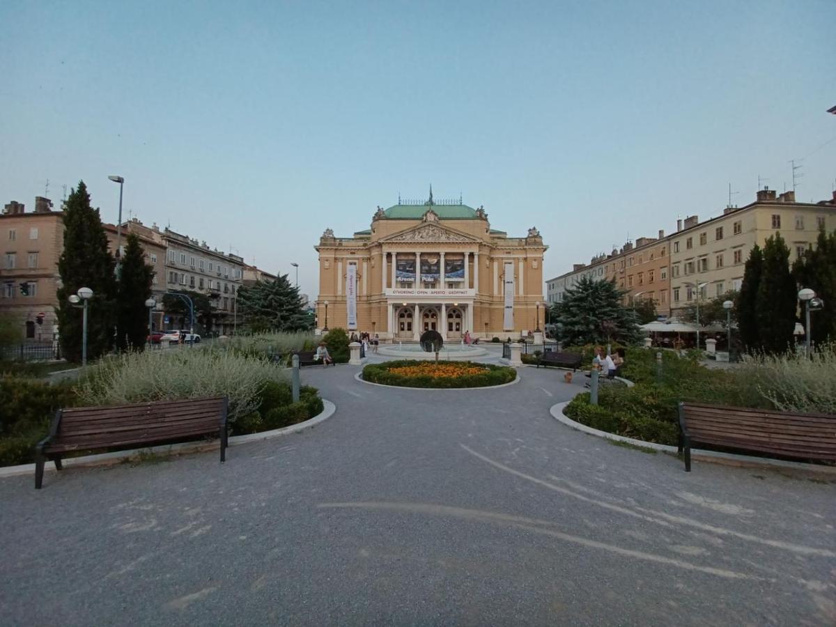 Appartement In The Centar Of Rijeka Extérieur photo