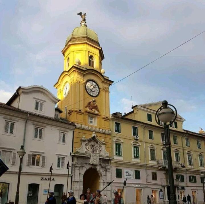 Appartement In The Centar Of Rijeka Extérieur photo